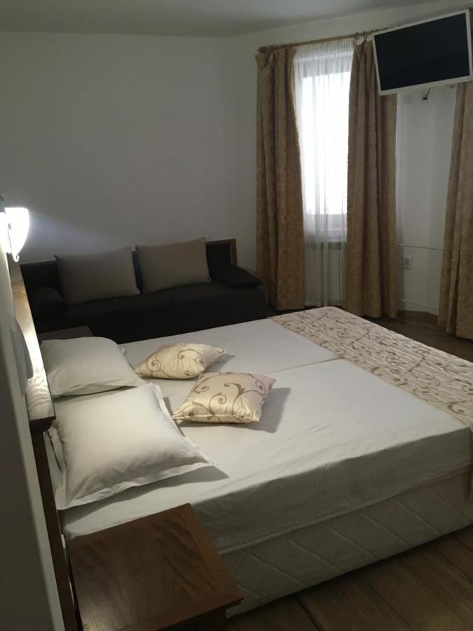 Guest House Rest Cherni Osum Buitenkant foto