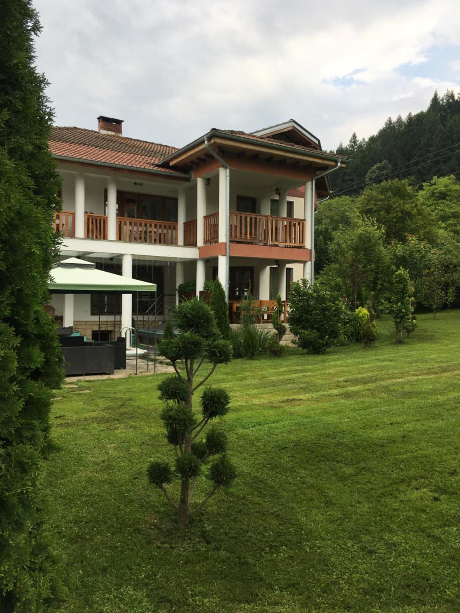 Guest House Rest Cherni Osum Buitenkant foto